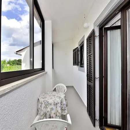 Mira 645 Porec