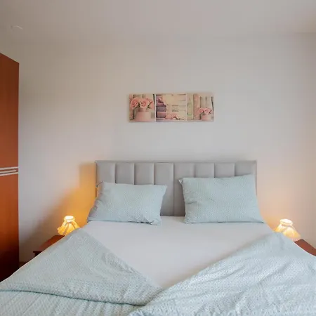 Apartment Mira 645